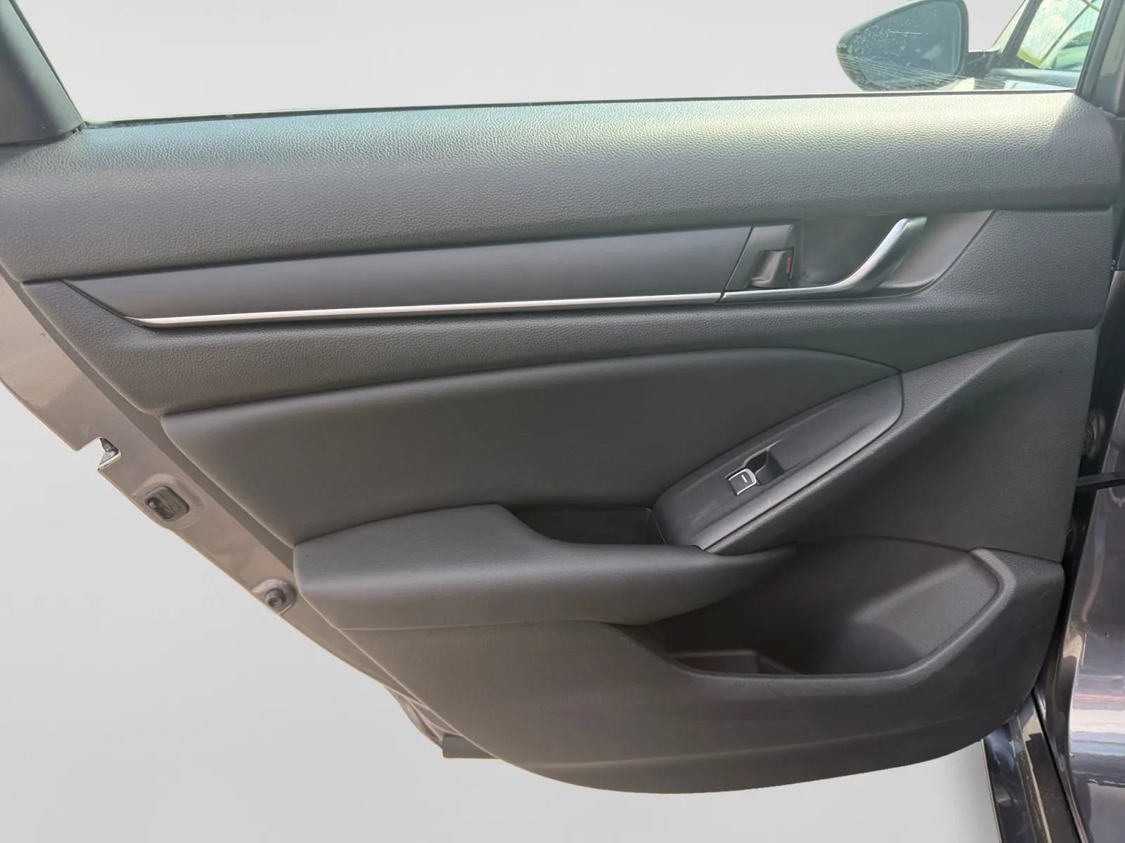 Used 2022 Honda Accord LX image 24