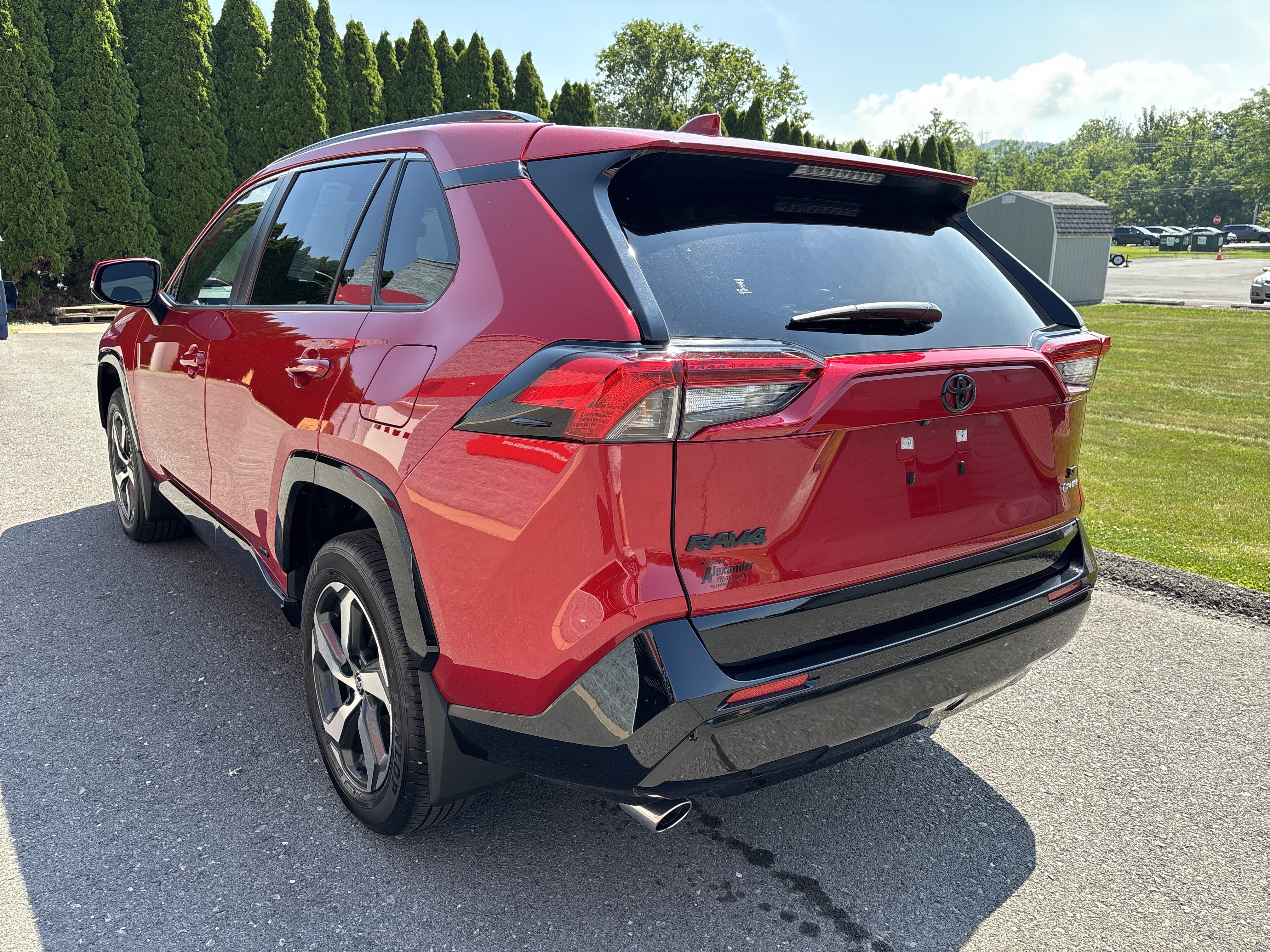 Certified 2025 Toyota RAV4 SE w/ Weather & Moonroof Package AWD/4WD image 6