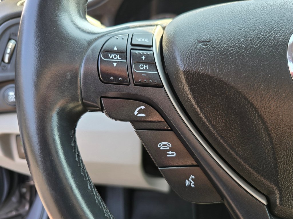Used 2018 Acura ILX w/ Premium Package FWD image 6