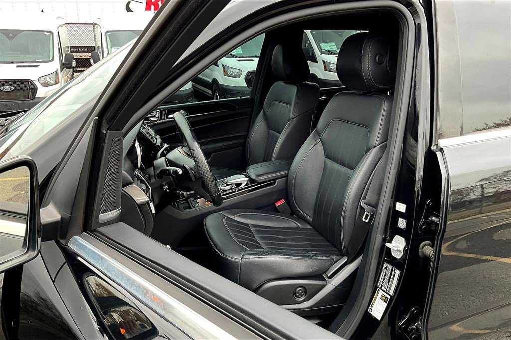 Used 2018 Mercedes-Benz GLE 350 4MATIC w/ Premium 2 Package image 24