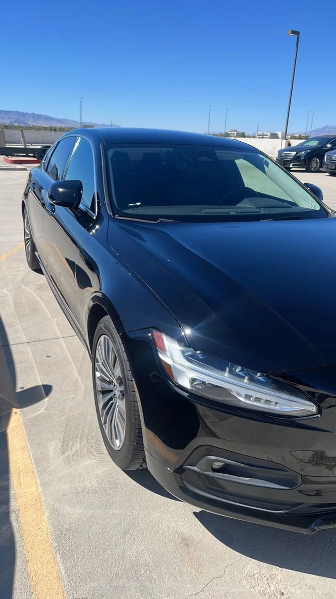 Used 2022 Volvo S90 B6 Momentum AWD/4WD image 2