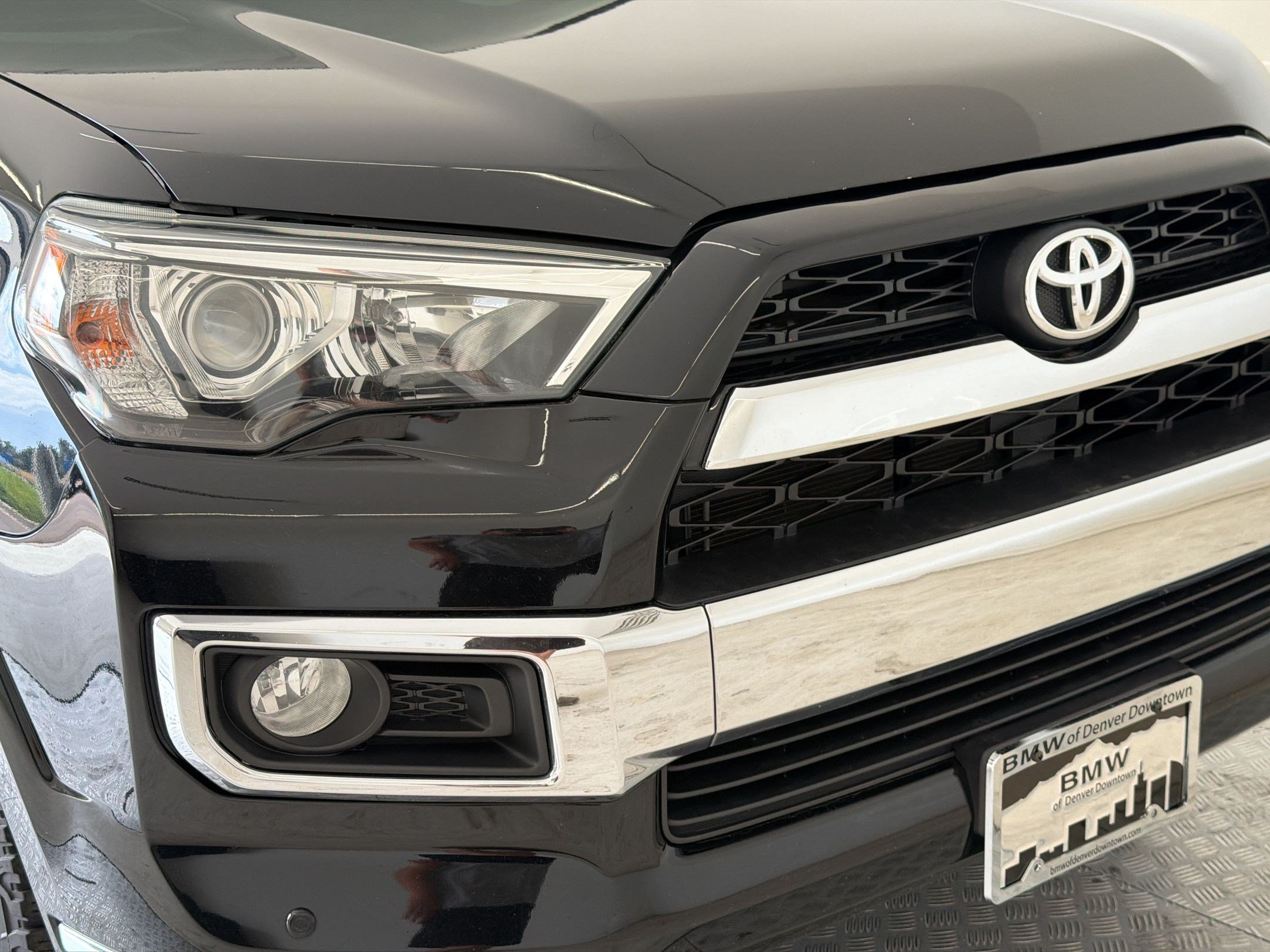 Used 2018 Toyota 4Runner Limited AWD/4WD image 12