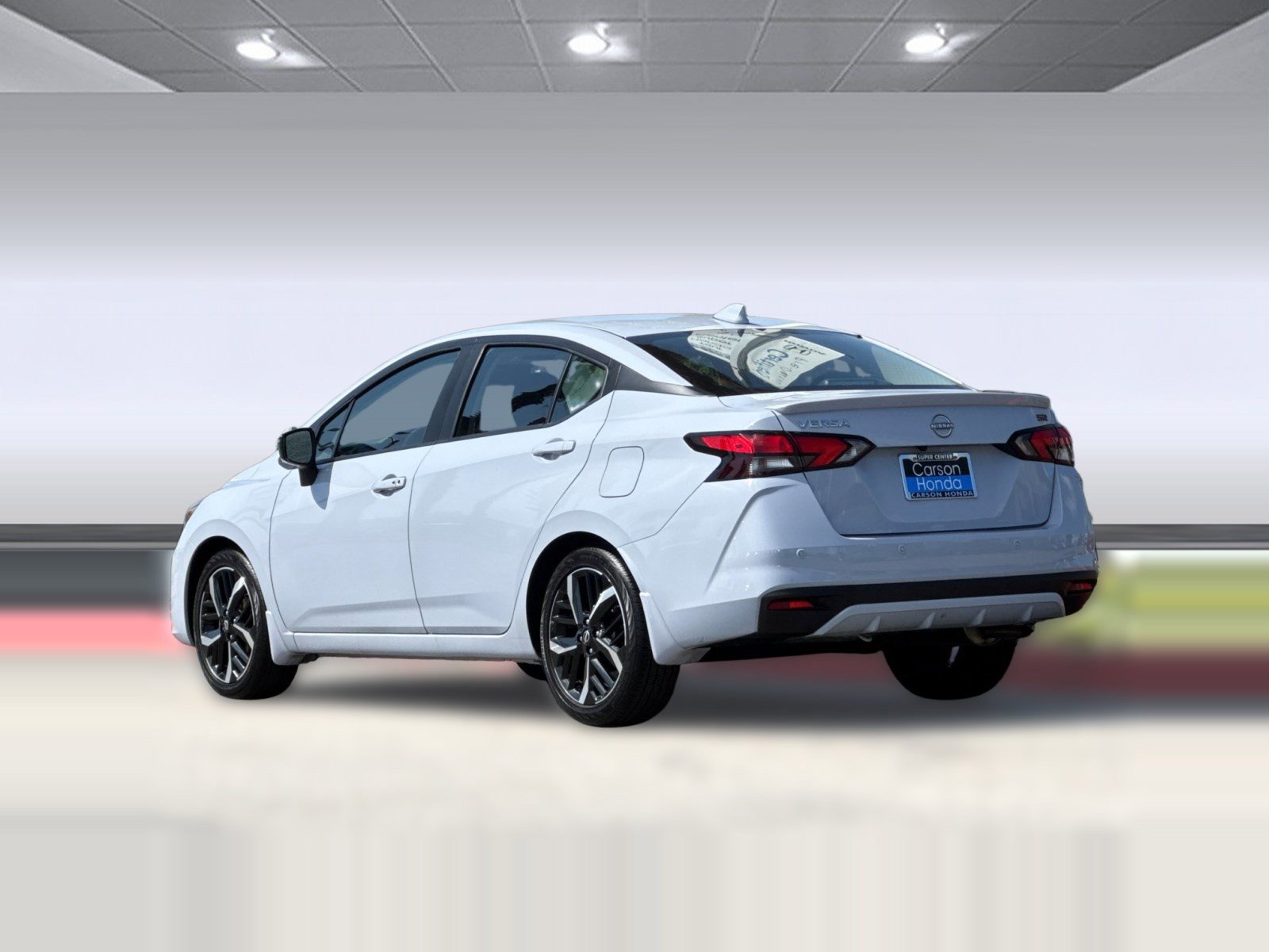 Used 2025 Nissan Versa SR w/ Trunk Package image 3