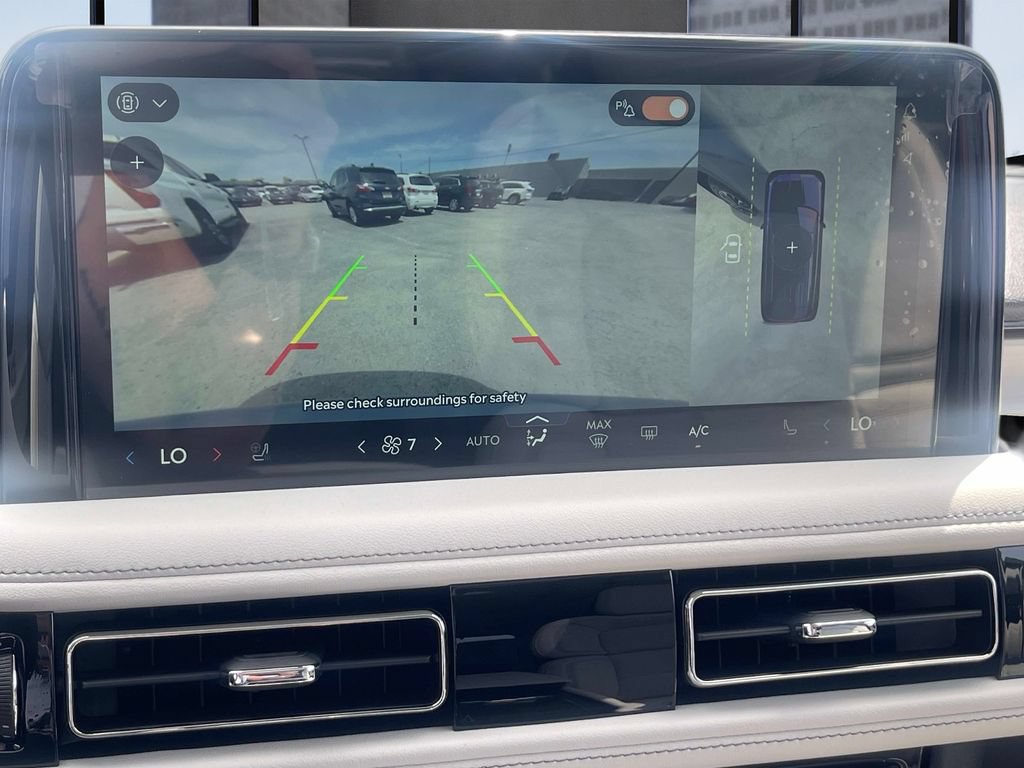 Used 2026 Lincoln Aviator Reserve AWD/4WD image 25