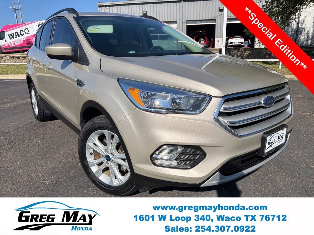 Used 2018 Ford Escape SE video 1