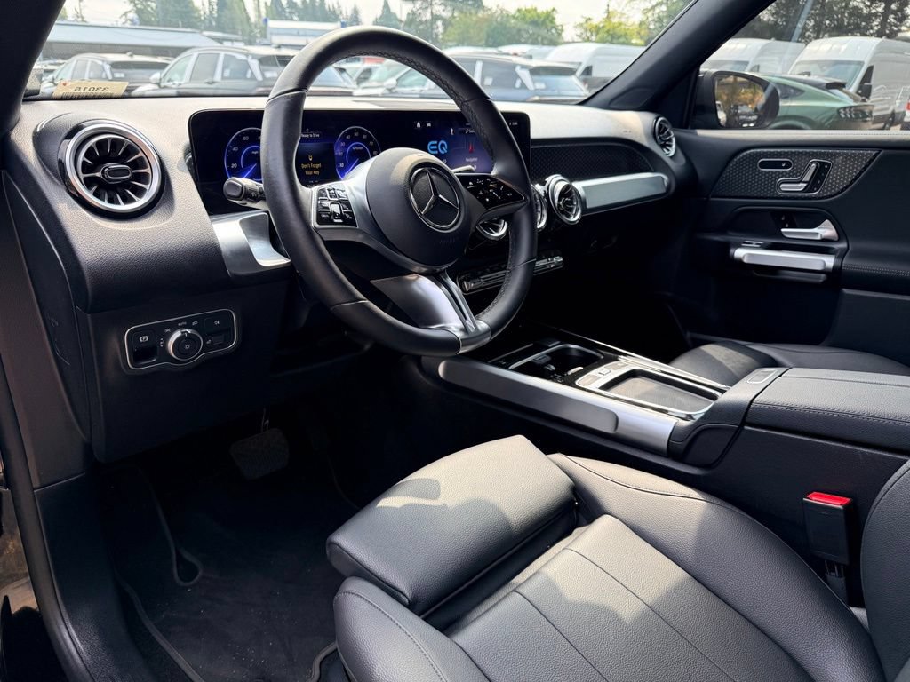 Used 2024 Mercedes-Benz EQB 250+ w/ Winter Package image 23