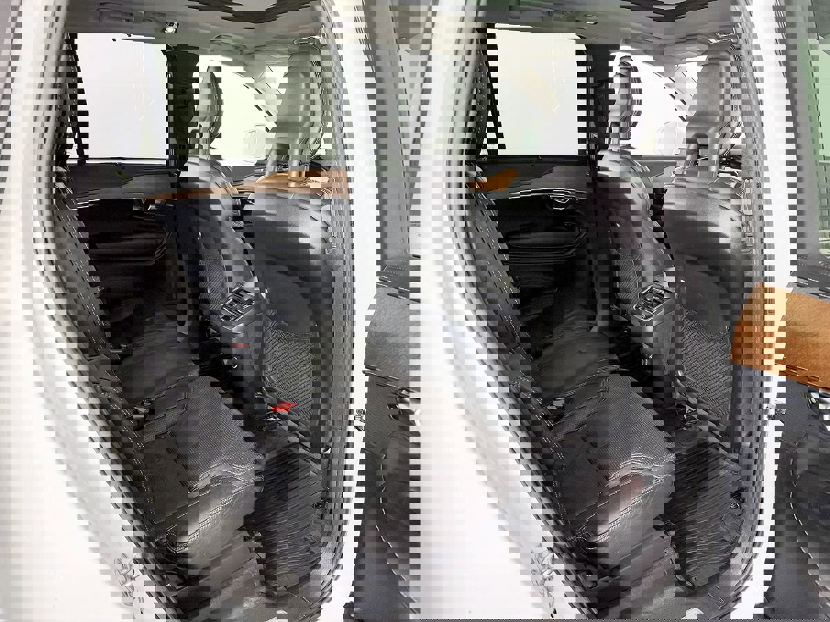 Used 2017 Volvo XC90 T6 Inscription w/ Vision Package image 44