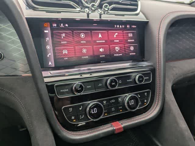 Used 2021 Bentley Bentayga Speed AWD/4WD image 26