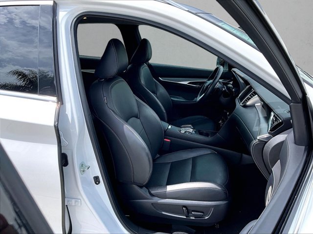 Used 2023 INFINITI QX50 Luxe FWD image 9