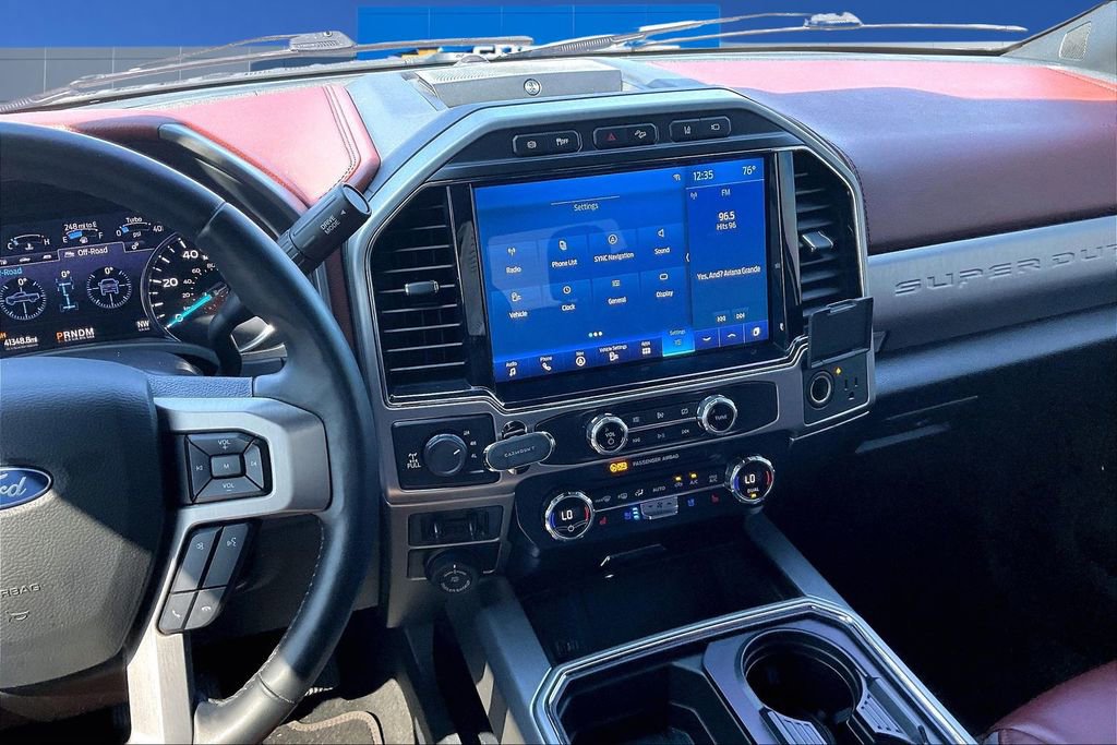 Used 2022 Ford F250 Platinum w/ FX4 Off-Road Package image 10
