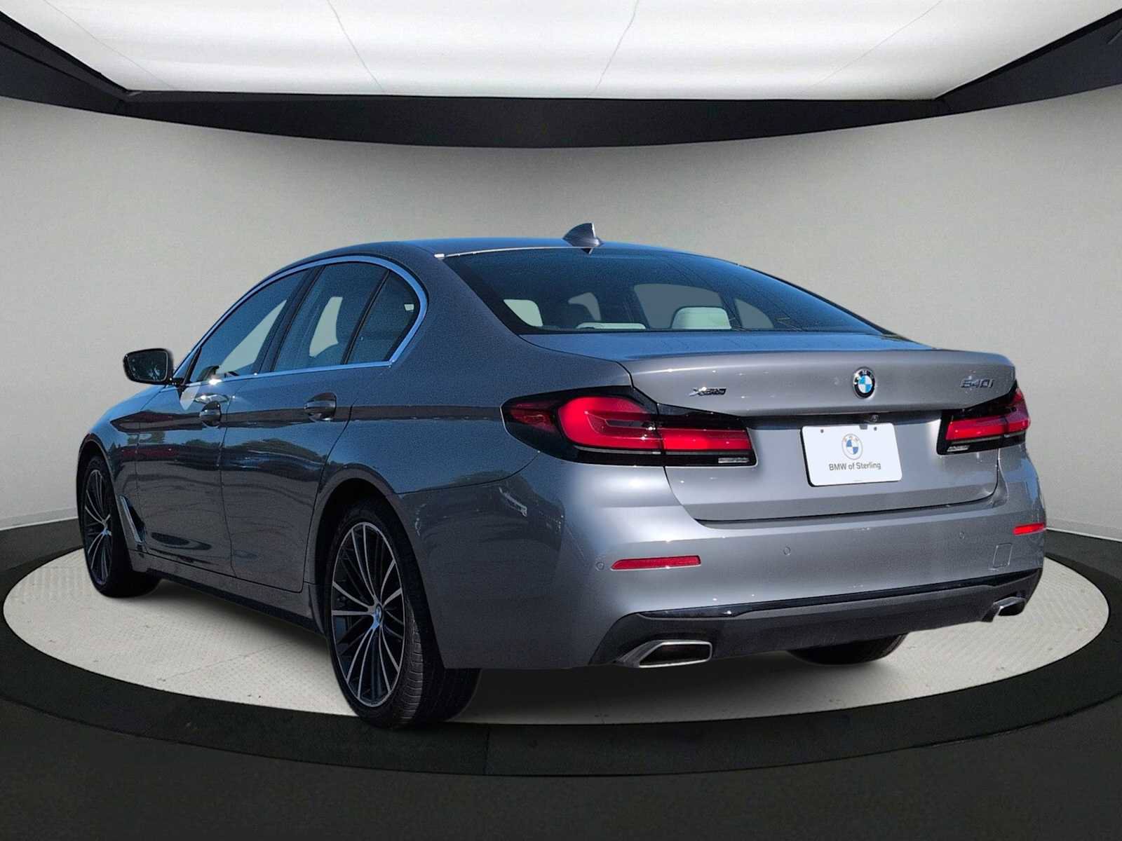 Used 2023 BMW 540i xDrive w/ Premium Package AWD/4WD image 6