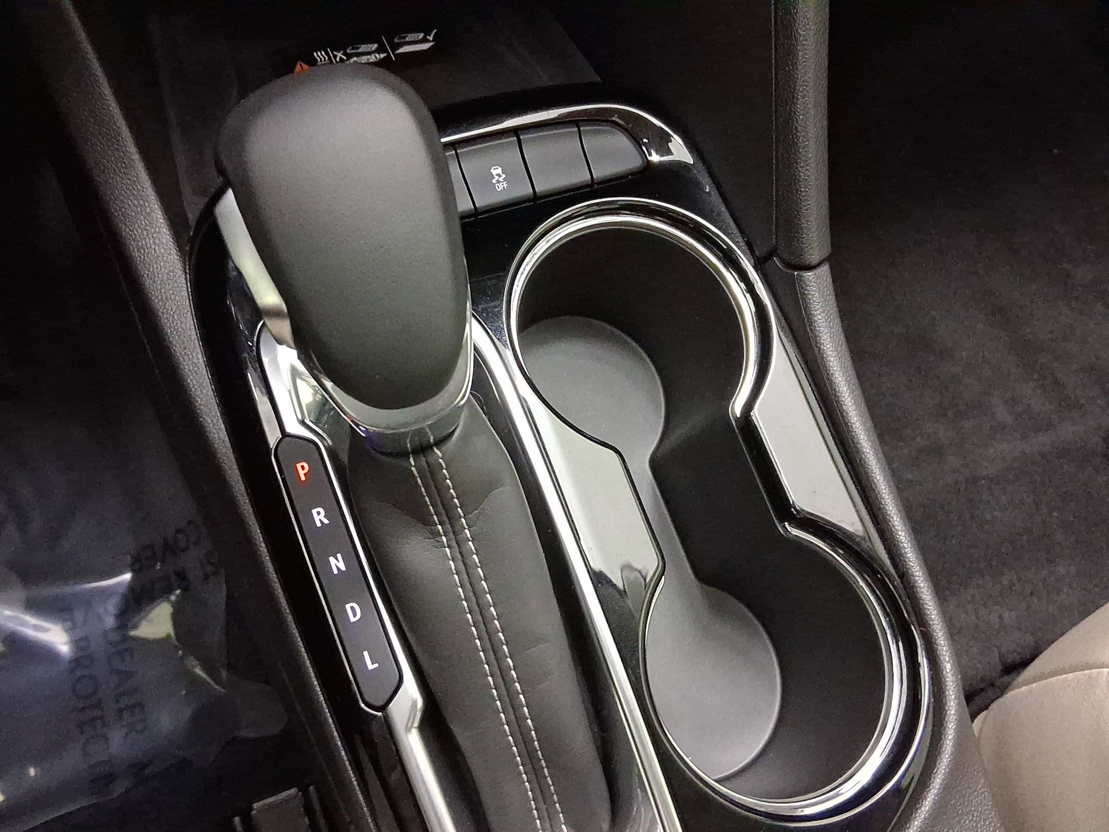 Used 2025 Buick Encore GX Avenir w/ Avenir Technology Package image 17