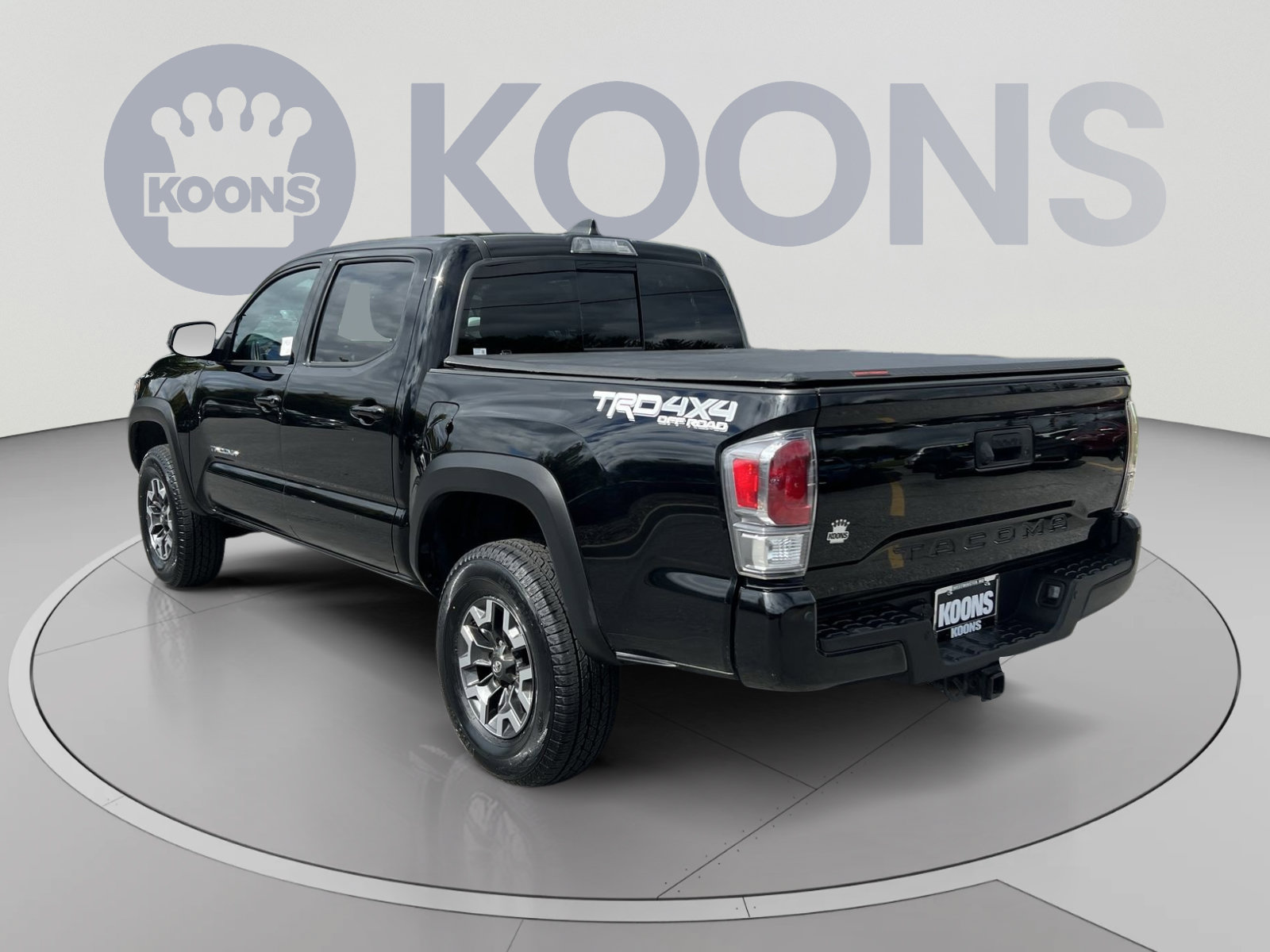 Used 2023 Toyota Tacoma TRD Off-Road w/ Technology Package AWD/4WD image 4