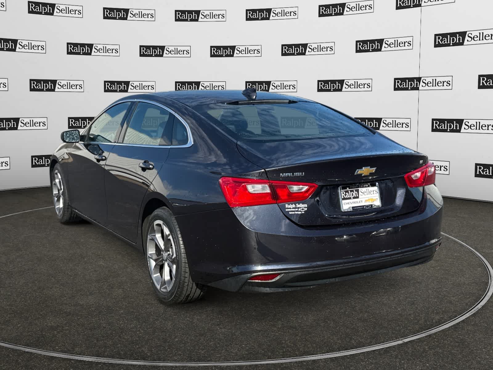 Used 2023 Chevrolet Malibu LT FWD image 4