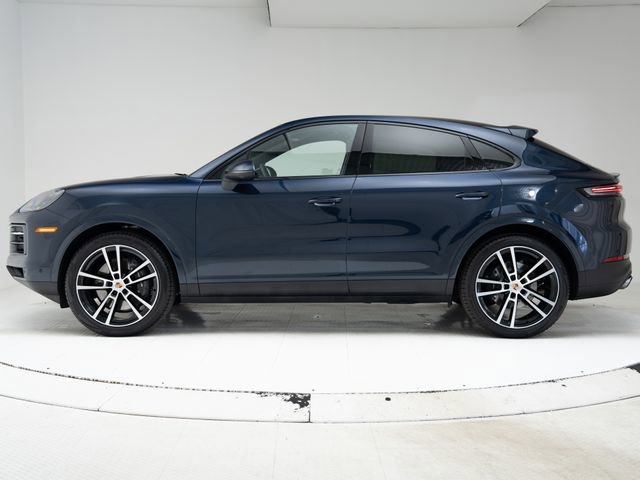 Certified 2025 Porsche Cayenne Coupe AWD/4WD image 2