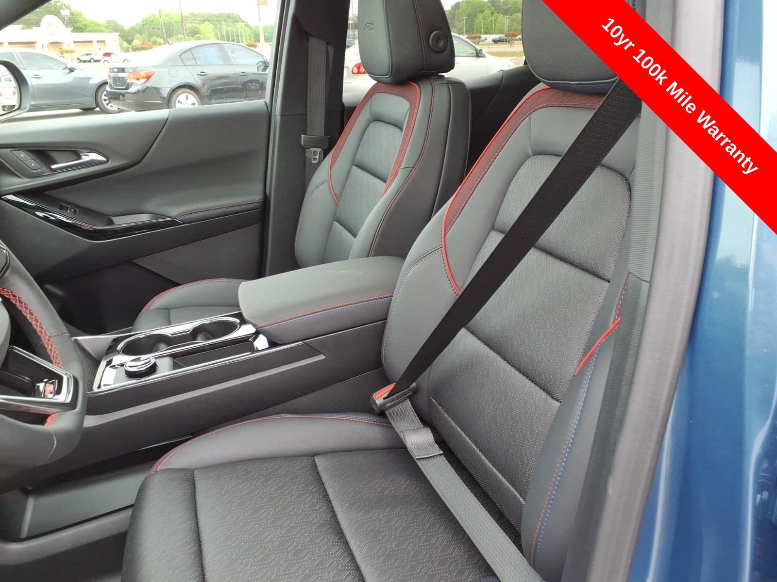 New 2026 Chevrolet Equinox RS w/ Convenience Package III FWD image 17