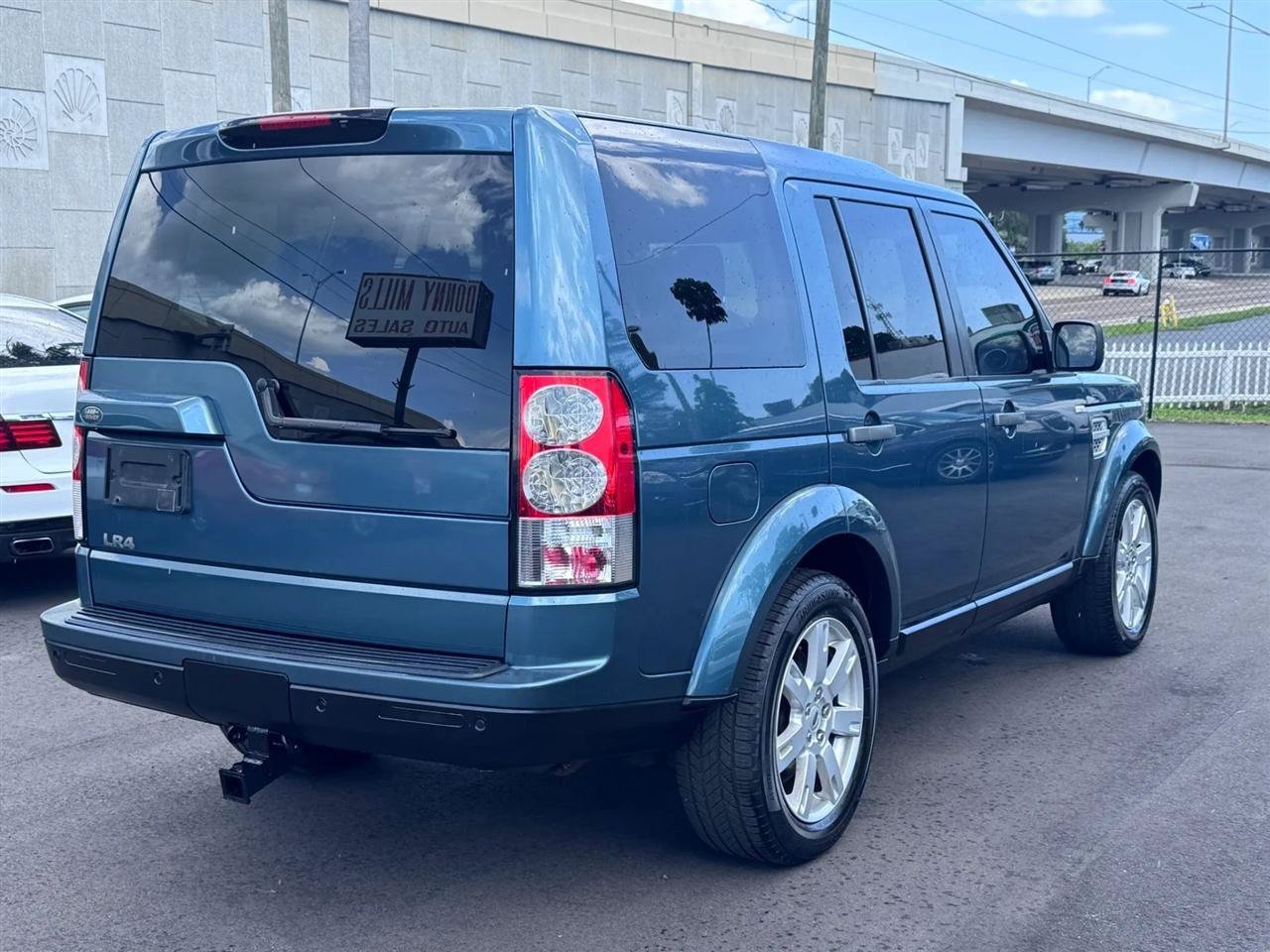 Used 2012 Land Rover LR4 AWD/4WD image 9