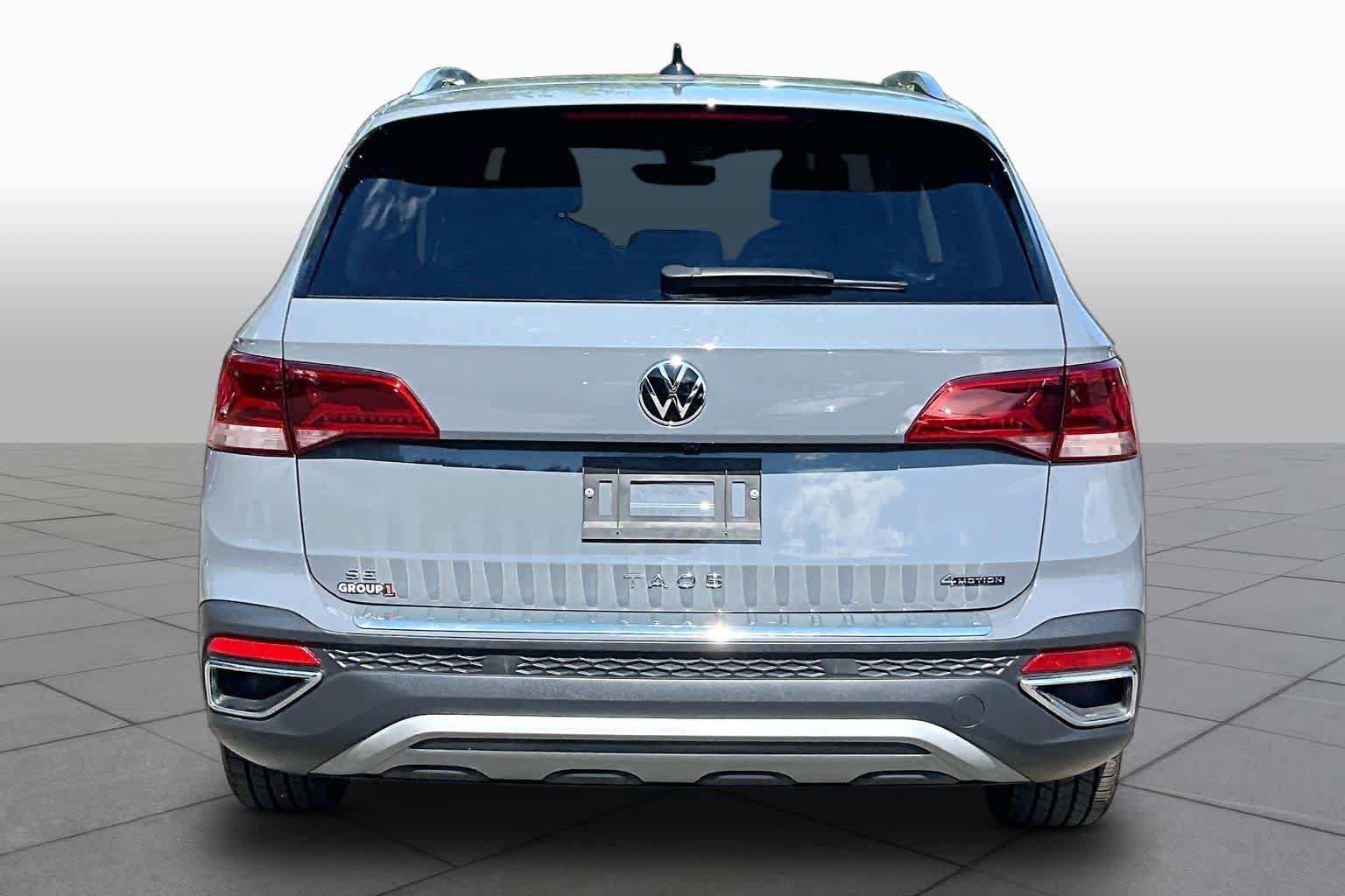 Used 2023 Volkswagen Taos SE AWD/4WD image 5