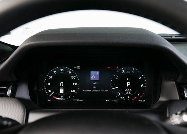 Certified 2025 Land Rover Discovery Sport Dynamic SE AWD/4WD image 16