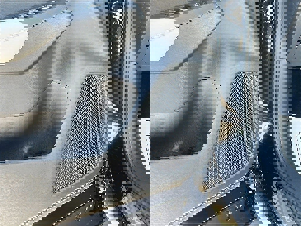 New 2025 Mitsubishi Outlander 4WD Plug-In Hybrid image 22