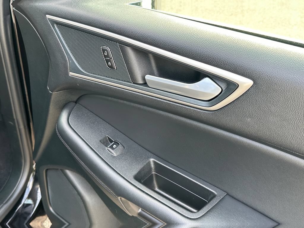 Used 2024 Ford Edge SEL AWD/4WD image 36