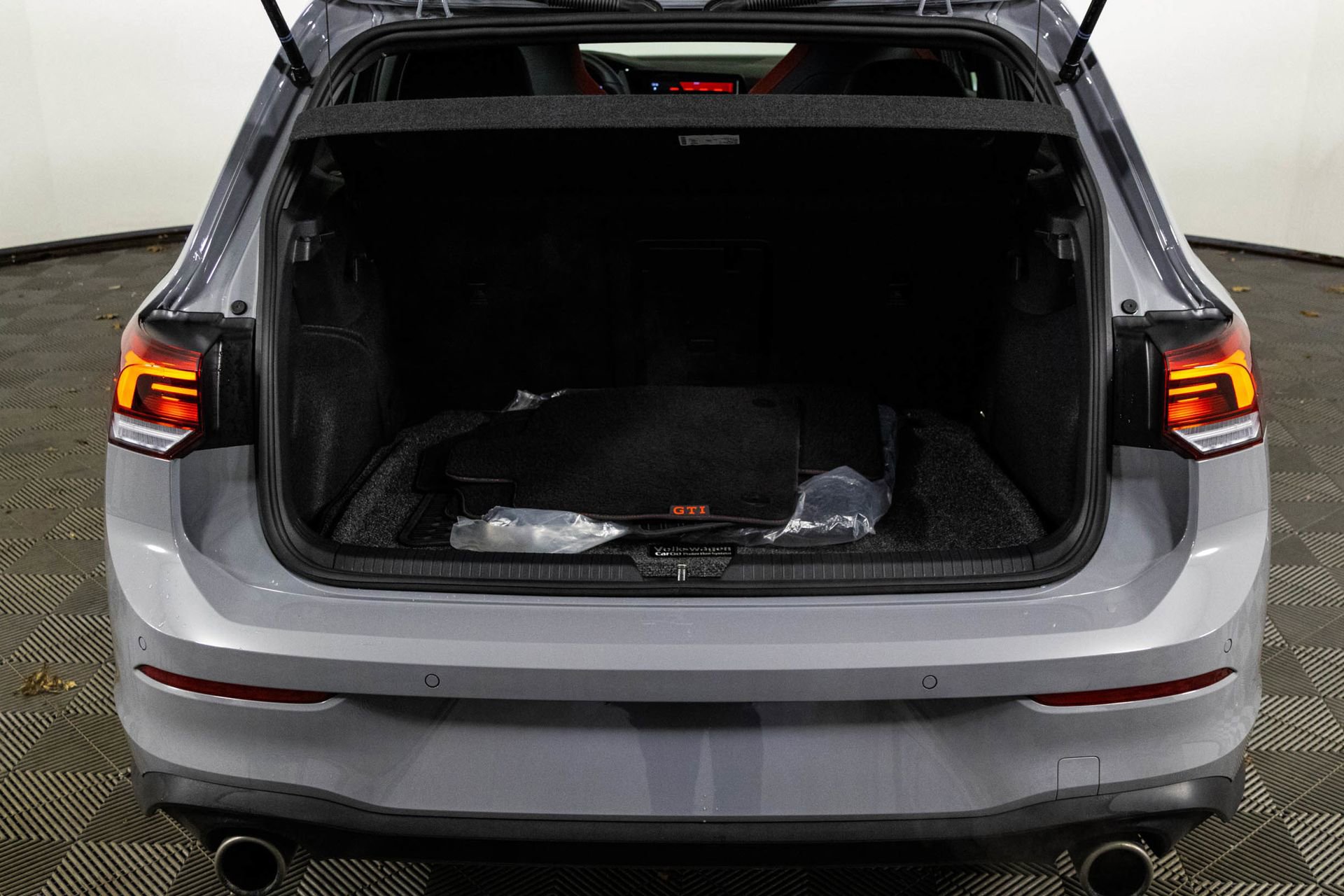 Used 2024 Volkswagen GTI SE image 35