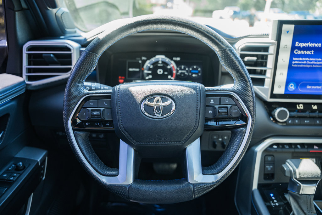 Used 2024 Toyota Tundra Platinum AWD/4WD image 29