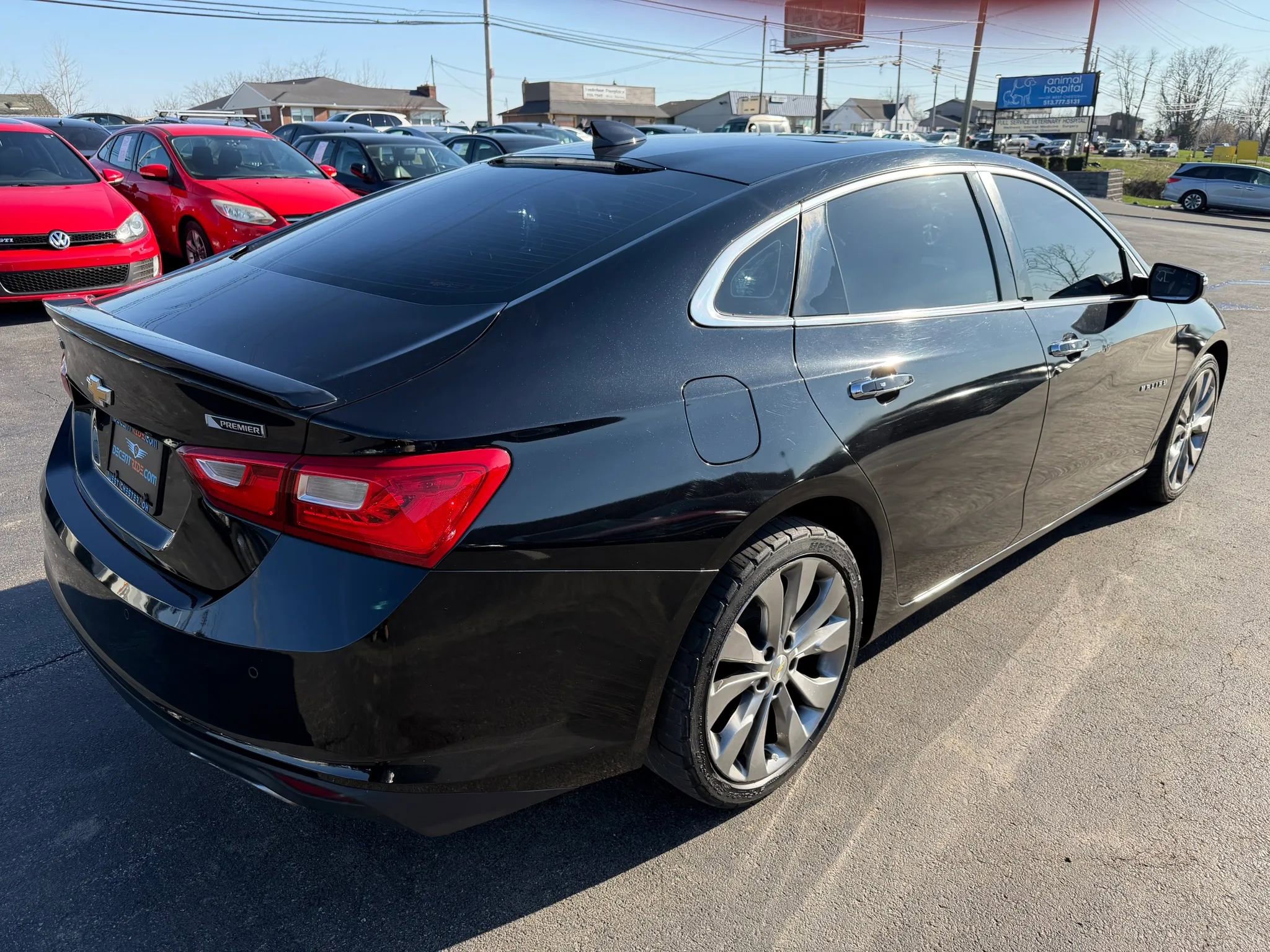 Used 2016 Chevrolet Malibu Premier w/ Driver Confidence Package FWD image 3
