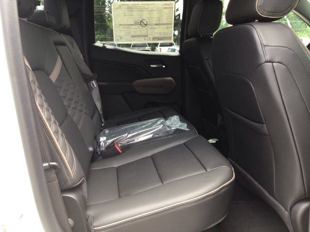 New 2026 GMC Canyon Denali AWD/4WD image 20