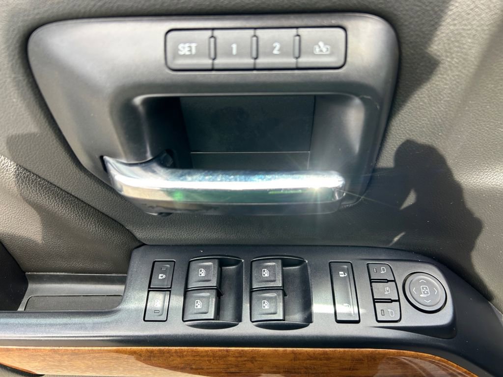 Used 2018 Chevrolet Silverado 3500 High Country w/ Duramax Plus Package AWD/4WD image 21