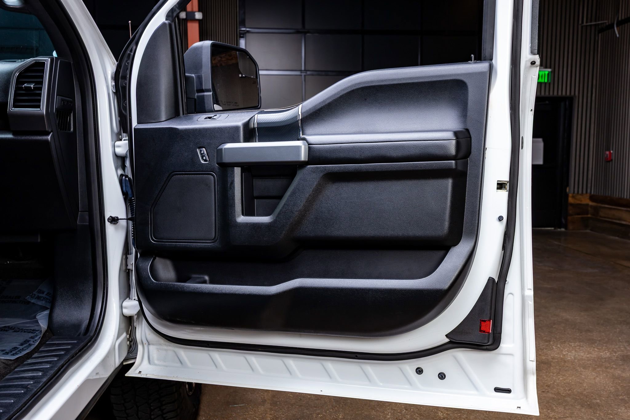 Used 2018 Ford F150 XLT w/ Equipment Group 302A Luxury image 34