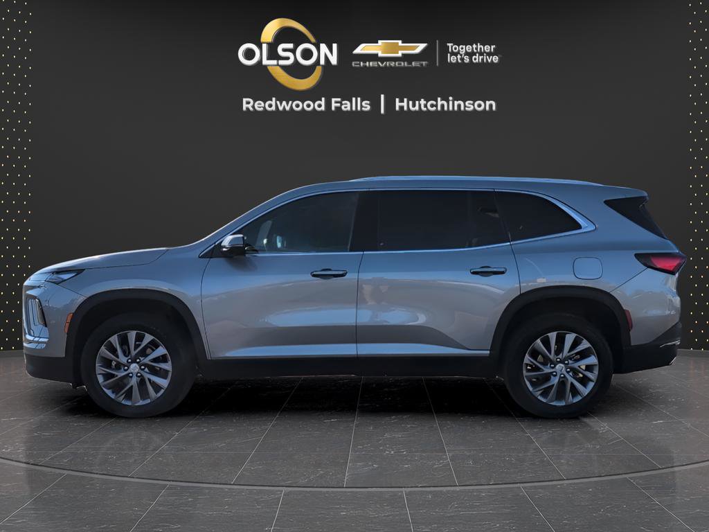 Used 2025 Buick Enclave Preferred image 2