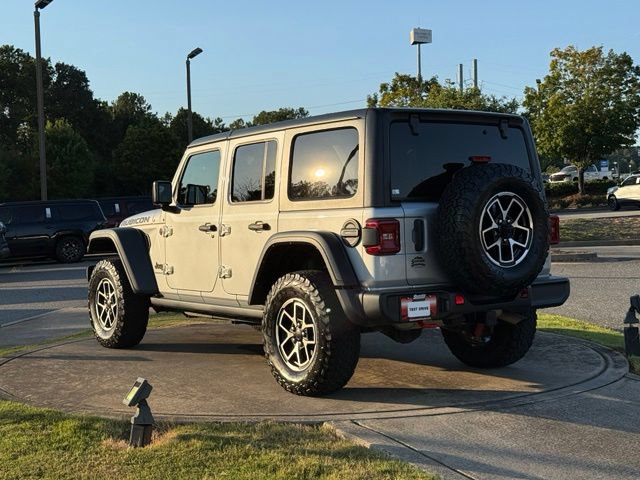 Used 2024 Jeep Wrangler Unlimited Rubicon w/ Technology Group AWD/4WD image 5