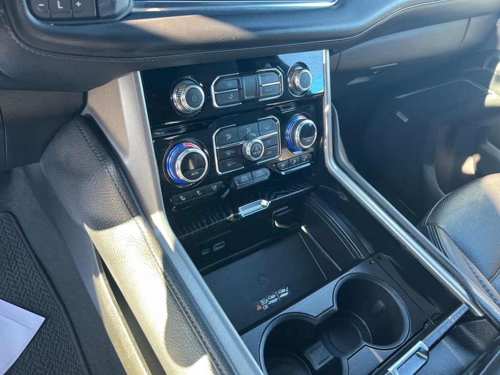 Used 2023 GMC Yukon Denali image 15