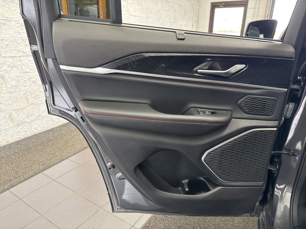 Used 2022 Jeep Grand Cherokee Trailhawk w/ ADV Protech Group II image 47