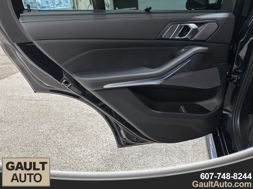 New 2026 BMW X5 xDrive50e w/ Executive Package image 14