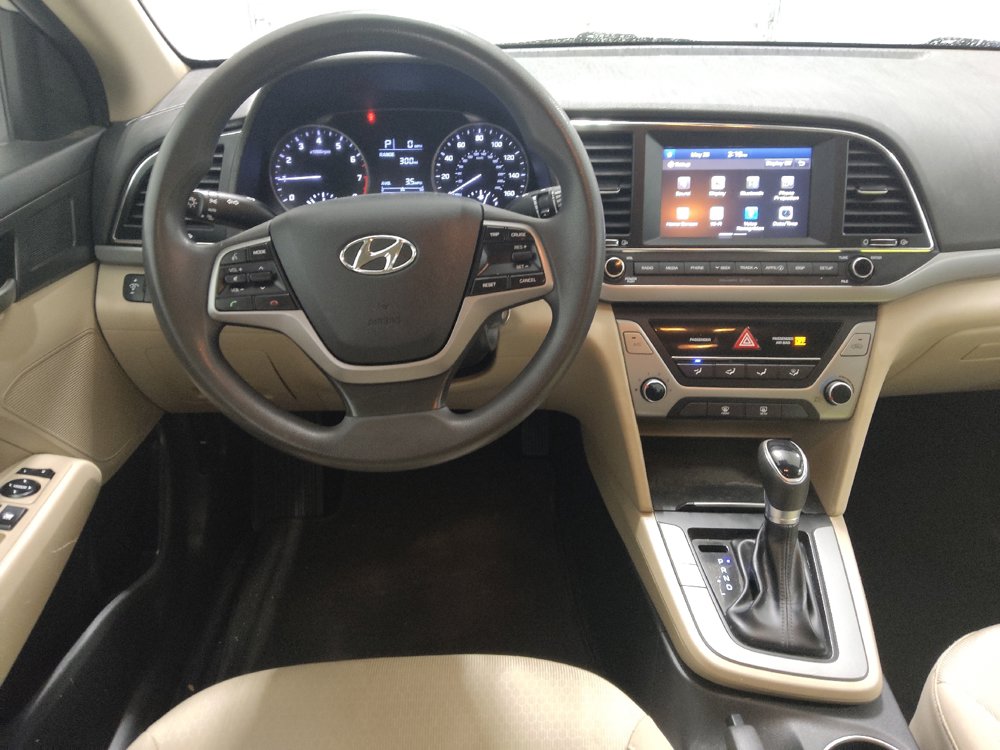 Used 2018 Hyundai Elantra SE w/ SE Connectivity Package 04 FWD image 22