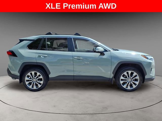 Used 2022 Toyota RAV4 XLE Premium AWD/4WD image 9
