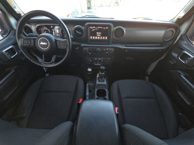 Used 2022 Jeep Wrangler Sport AWD/4WD image 30