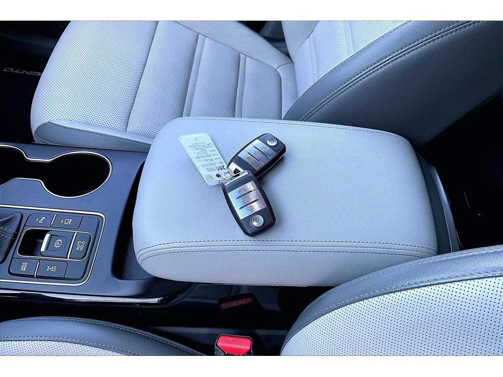 Used 2020 Kia Sorento SX AWD/4WD image 11