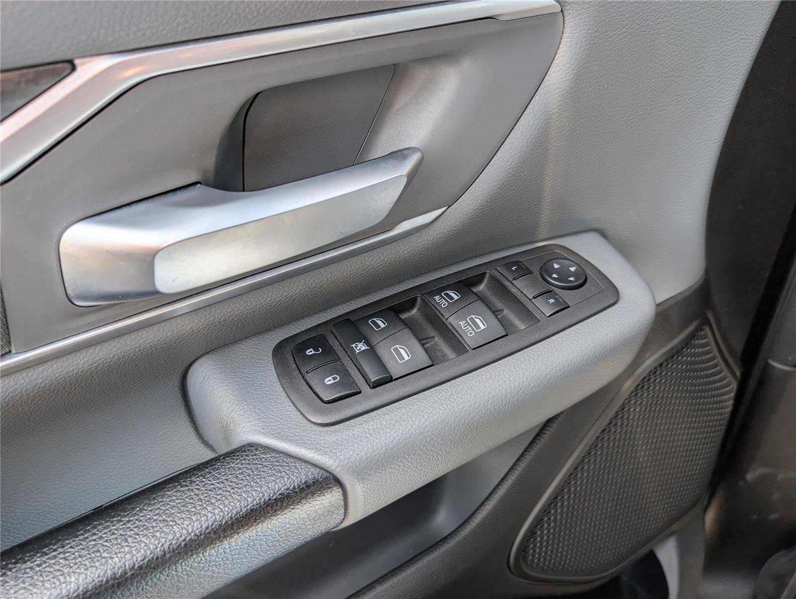Used 2022 RAM 1500 Big Horn AWD/4WD image 18