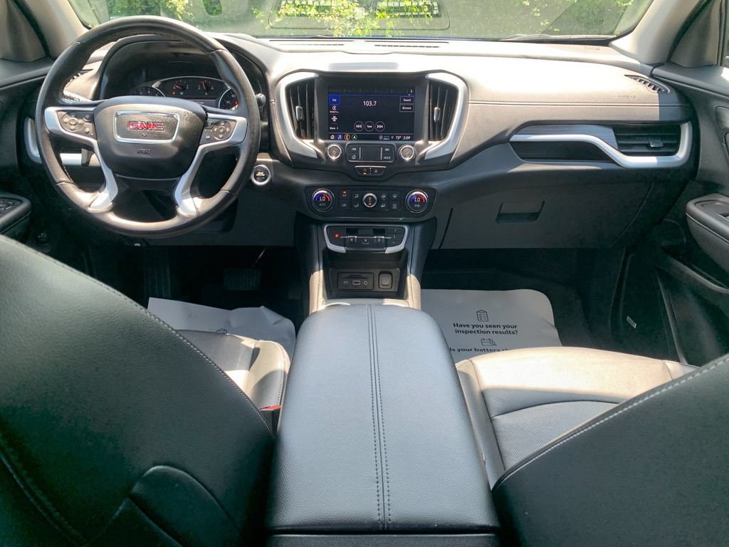 Used 2022 GMC Terrain SLT w/ Infotainment Package II AWD/4WD image 16