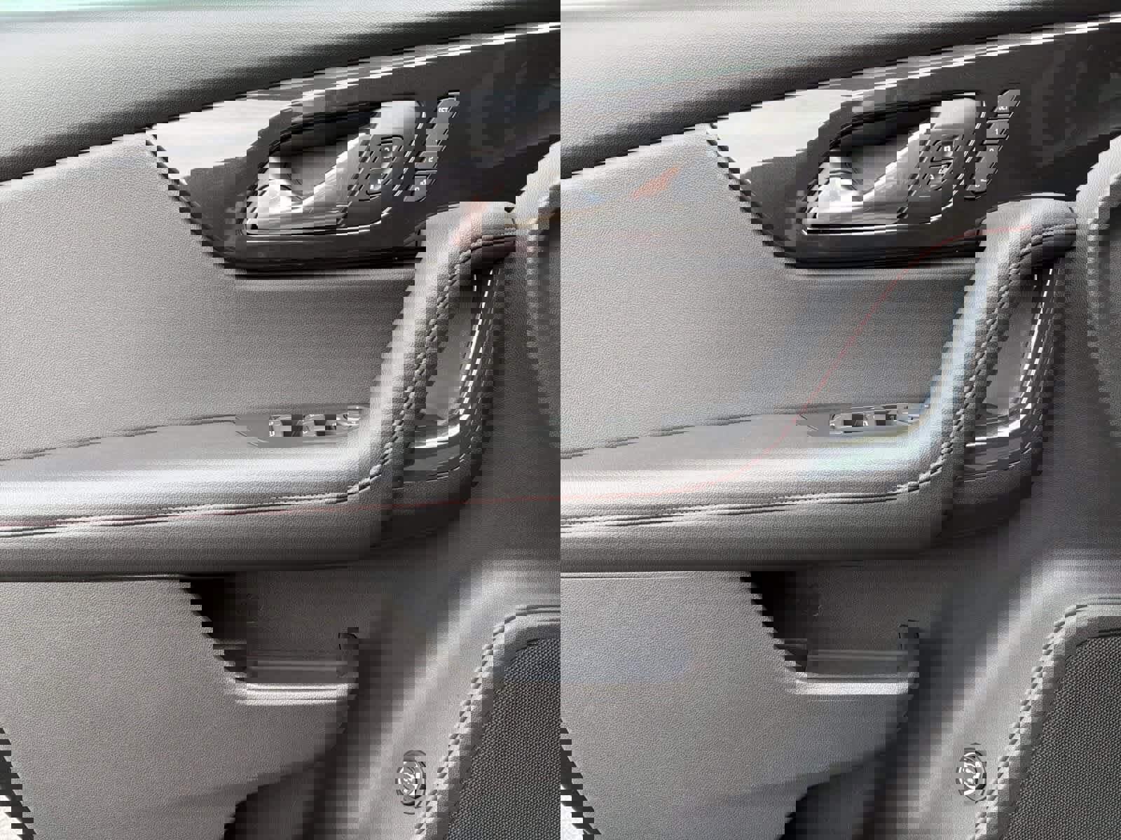 Used 2019 Chevrolet Blazer RS image 12