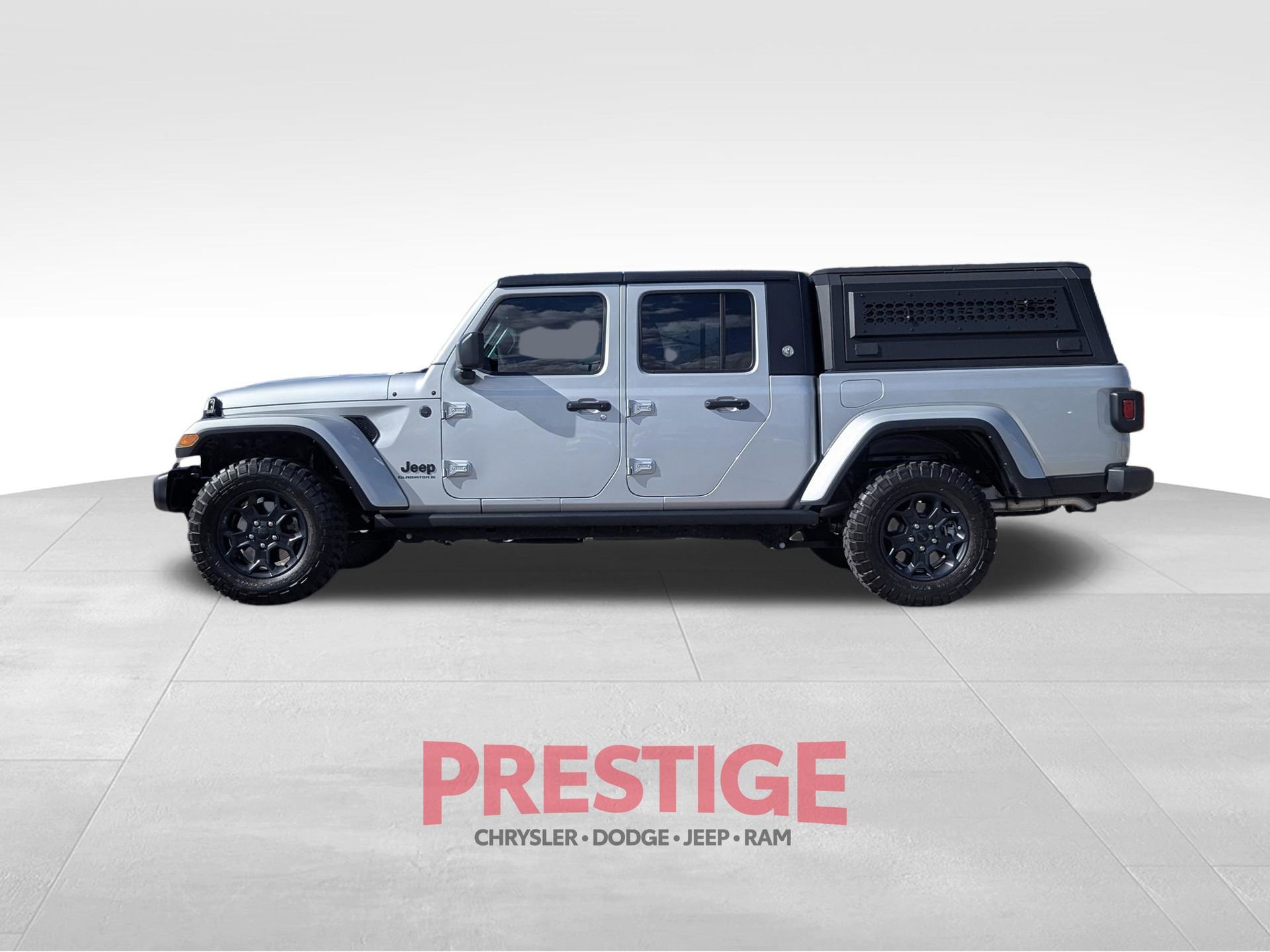 Used 2023 Jeep Gladiator Sport AWD/4WD image 17
