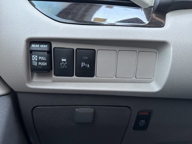 Used 2018 Toyota Sienna XLE w/ XLE Navigation Package image 26