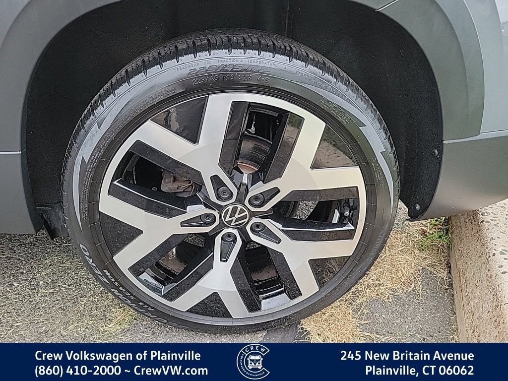 Certified 2023 Volkswagen Taos SEL AWD/4WD image 18