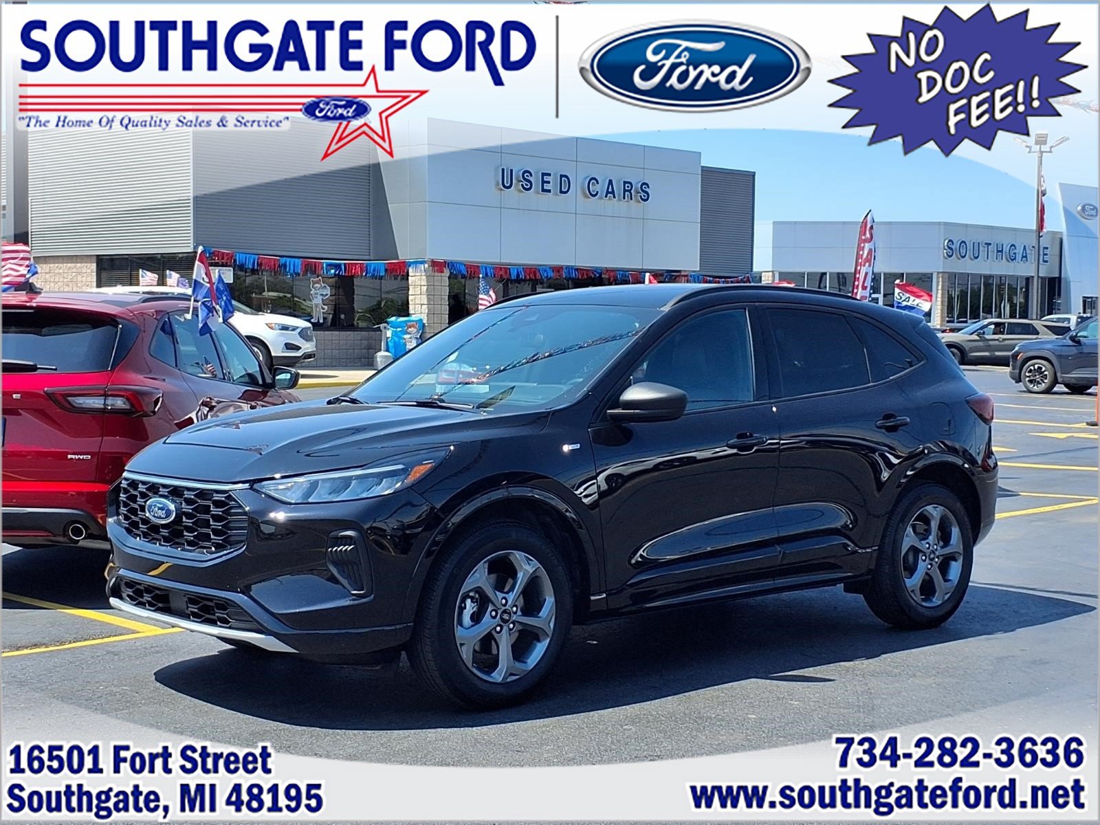 Used 2024 Ford Escape ST-Line w/ Tech Pack #1 AWD/4WD image 1