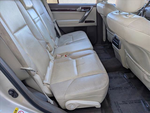 Used 2016 Lexus GX 460 w/ Premium Package image 27