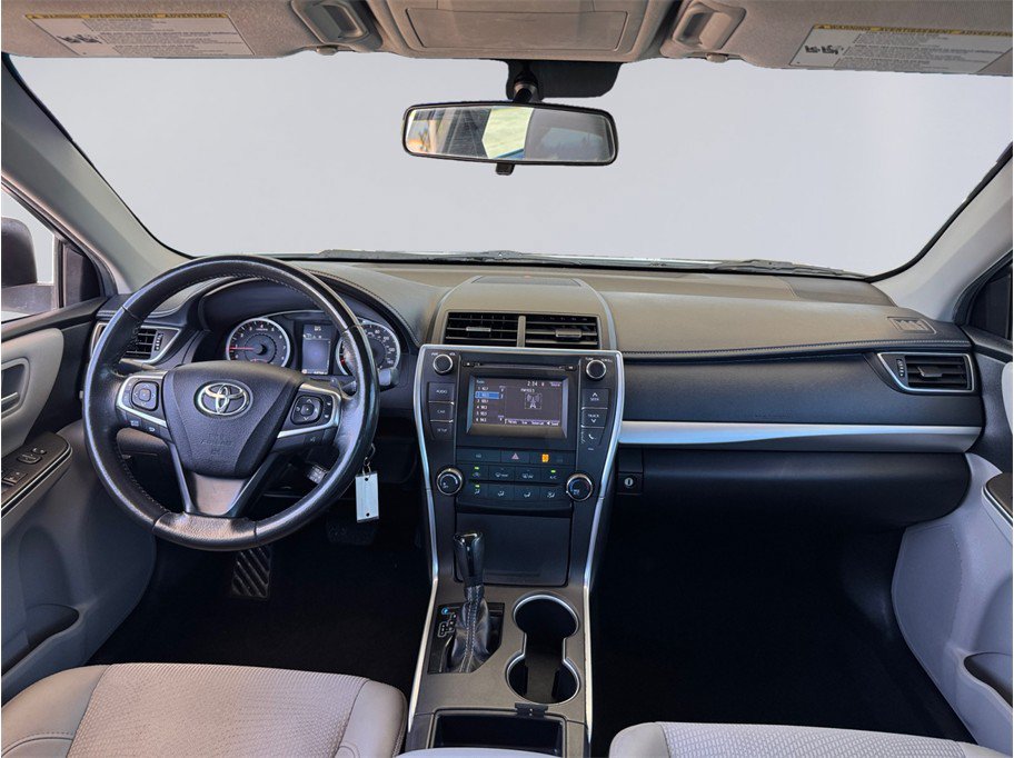 Used 2016 Toyota Camry SE w/ Protection Package (Q2) FWD image 22