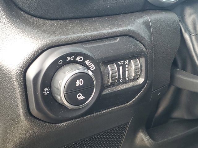 Used 2022 Jeep Gladiator Overland image 16